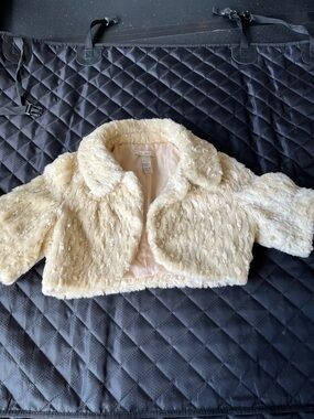 Forever 21 Cream Faux Fur Cropped Jacket